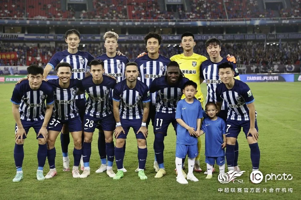 祝贺武汉三镇主场战胜河南俱乐部酒祖杜康